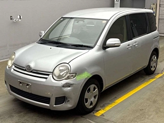 TOYOTA SIENTA 2013