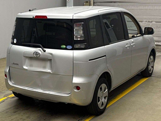 TOYOTA SIENTA 2013