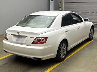 TOYOTA MARK X 2009