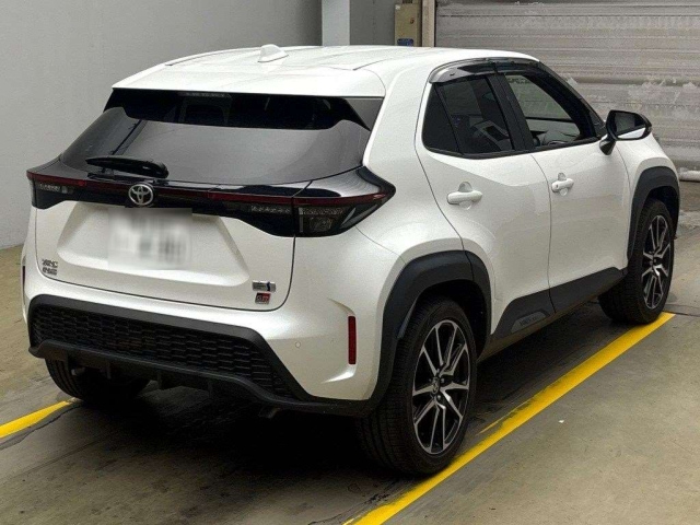 TOYOTA YARIS CROSS 2023