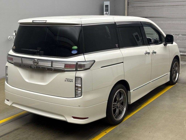 NISSAN ELGRAND 2014