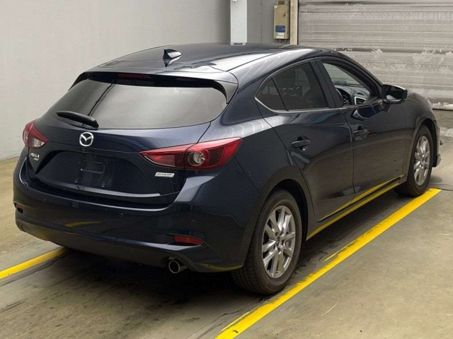 MAZDA AXELA 2016