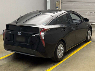 TOYOTA PRIUS 2016