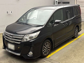 TOYOTA NOAH 2014