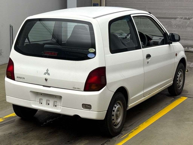 MITSUBISHI MINICA 2010