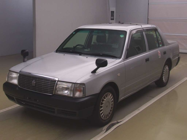 TOYOTA CROWN COMFORT 2015