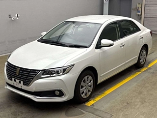 TOYOTA PREMIO 2020