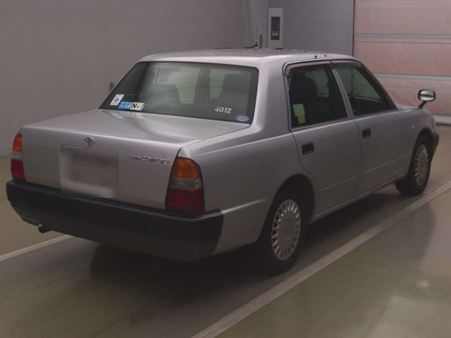 TOYOTA CROWN COMFORT 2015