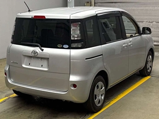 TOYOTA SIENTA 2014