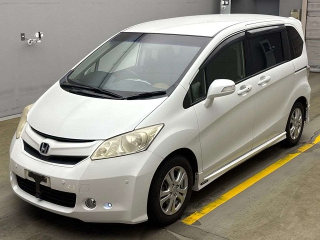 HONDA FREED 2013