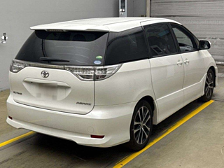 TOYOTA ESTIMA 2013