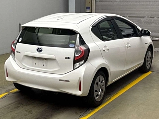 TOYOTA AQUA 2020