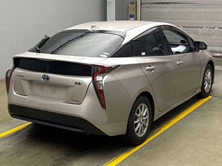 TOYOTA PRIUS 2016