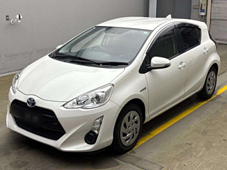 TOYOTA AQUA 2016