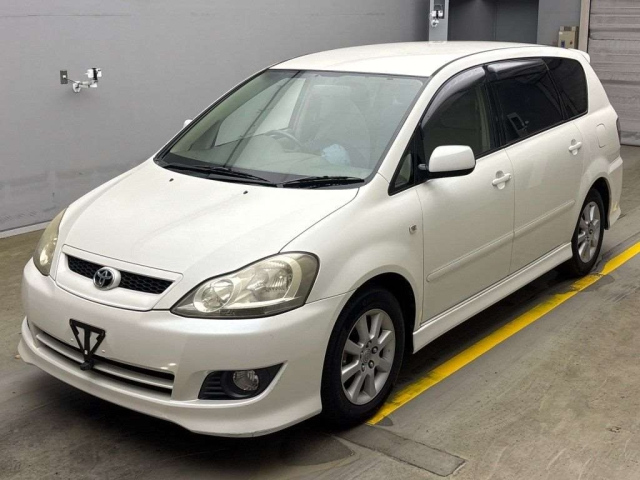TOYOTA IPSUM 2008