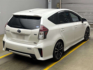 TOYOTA PRIUS ALPHA 2016