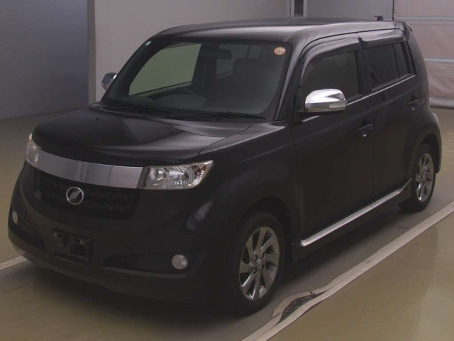 TOYOTA BB 2015