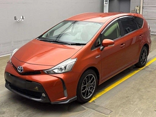 TOYOTA PRIUS ALPHA 2014
