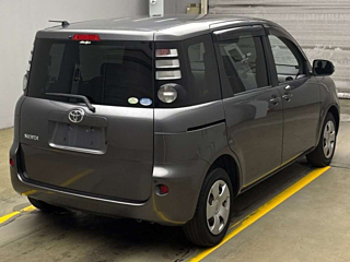 TOYOTA SIENTA 2019