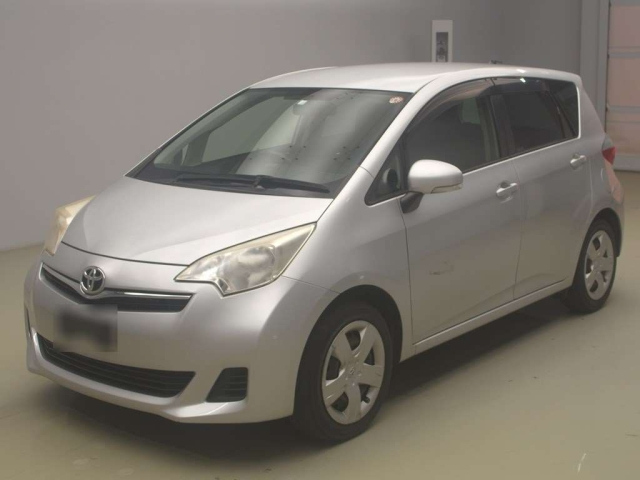 TOYOTA RACTIS 2013