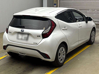 TOYOTA AQUA 2022