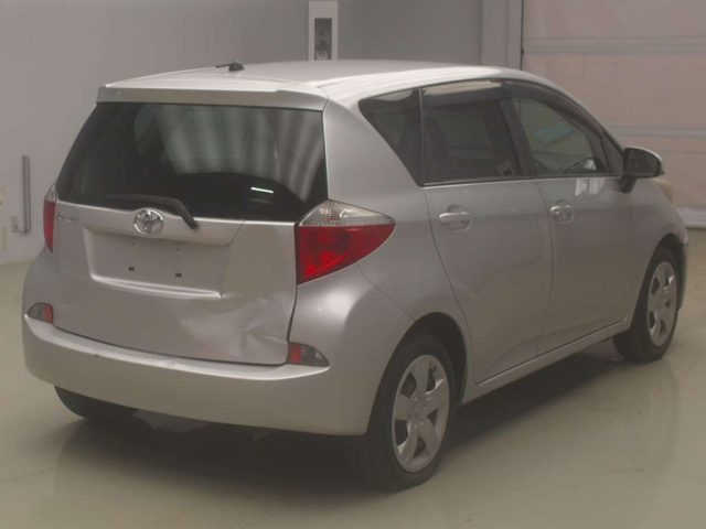 TOYOTA RACTIS 2013