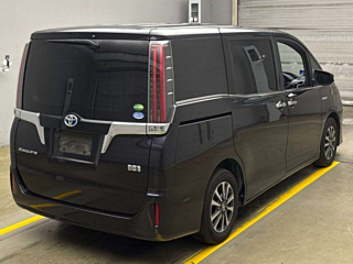 TOYOTA ESQUIRE 2018