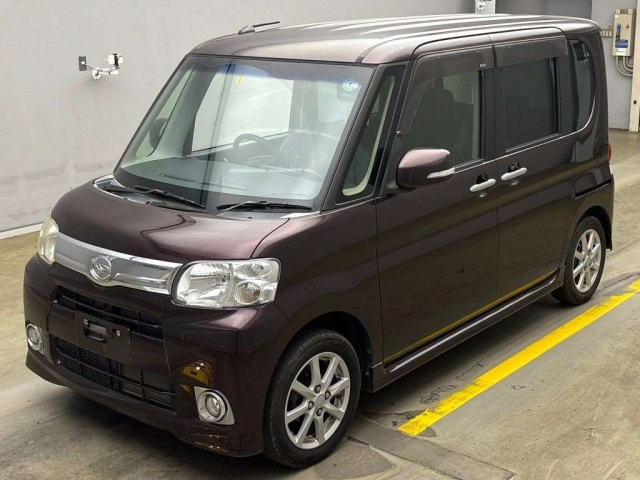 DAIHATSU TANTO 2012