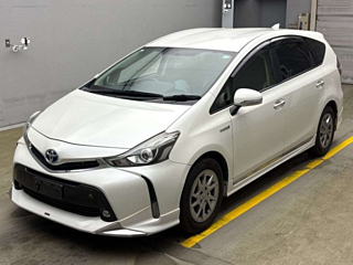 TOYOTA PRIUS ALPHA 2017