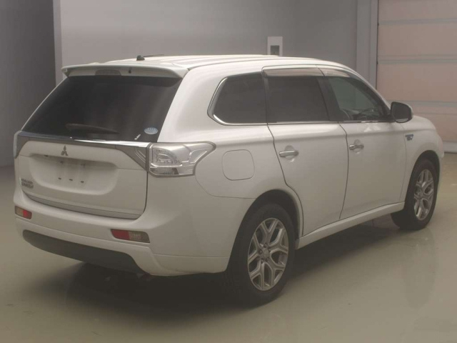 MITSUBISHI OUTLANDER PHEV 2014