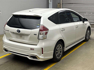 TOYOTA PRIUS ALPHA 2017