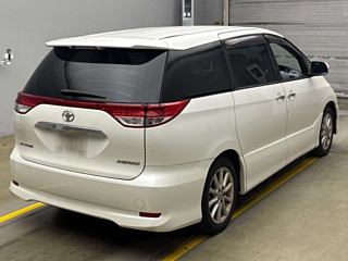 TOYOTA ESTIMA 2010