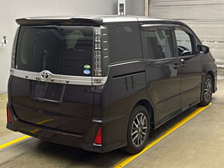 TOYOTA VOXY 2014