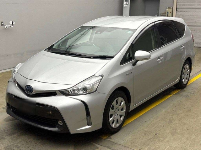 TOYOTA PRIUS ALPHA 2020