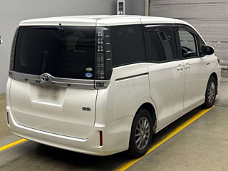 TOYOTA VOXY 2015