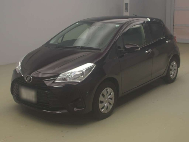 TOYOTA VITZ 2019