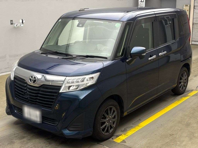 TOYOTA ROOMY 2017
