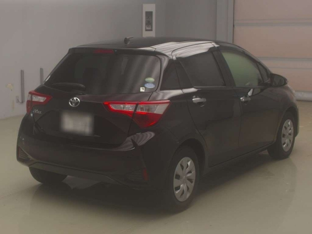 TOYOTA VITZ 2019