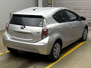TOYOTA AQUA 2013