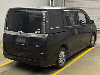 TOYOTA VOXY 2016