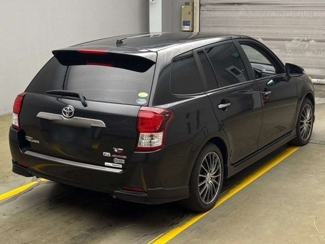TOYOTA COROLLA FIELDER 2012