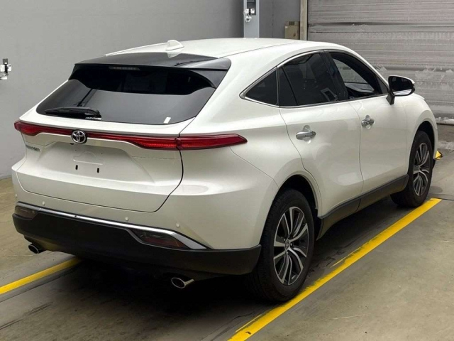 TOYOTA HARRIER 2022