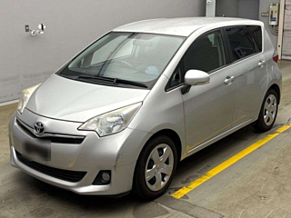 TOYOTA RACTIS 2011