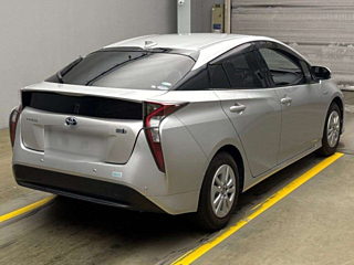 TOYOTA PRIUS 2017