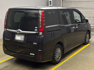 TOYOTA ESQUIRE 2015