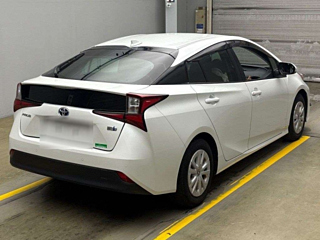 TOYOTA PRIUS 2022