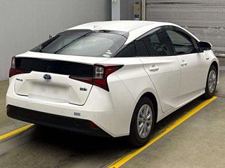 TOYOTA PRIUS 2019