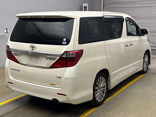 TOYOTA ALPHARD 2013