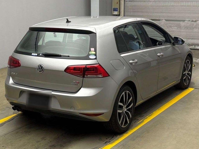 VOLKSWAGEN GOLF 2013