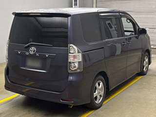 TOYOTA VOXY 2008